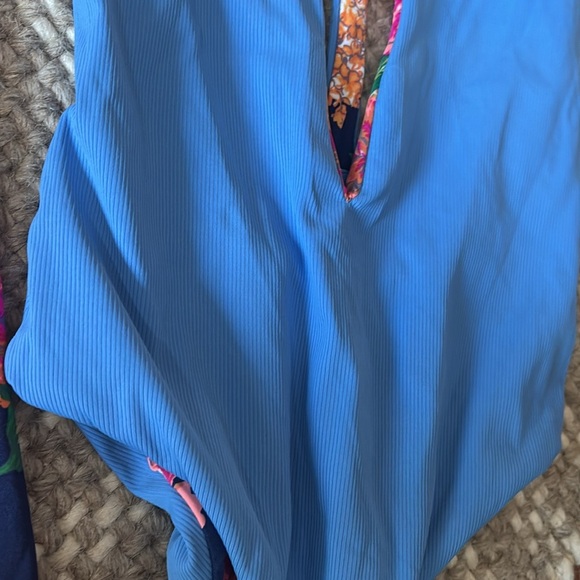 Maaji Floral and Blue Swimsuit reversible plunge - Picture 7 of 9